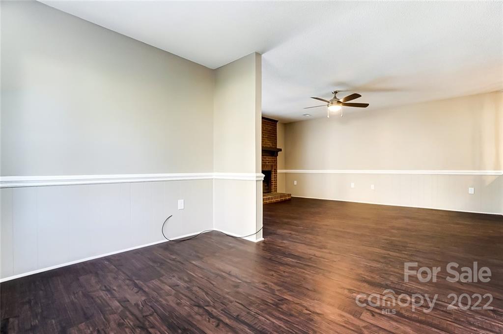 4914 Chestnut Lake Drive Charlotte NC 28227