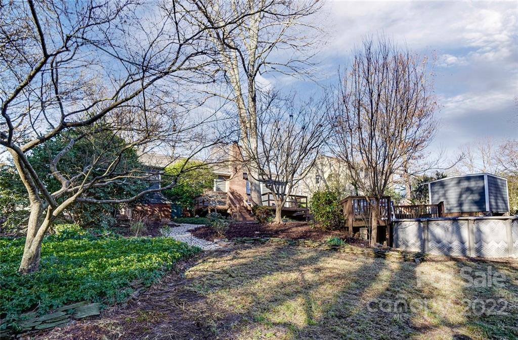4914 Chestnut Lake Drive Charlotte NC 28227