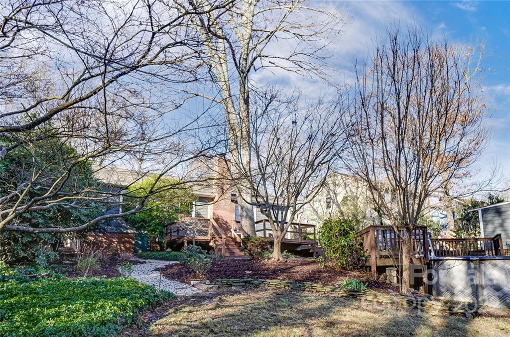 4914 Chestnut Lake Drive Charlotte NC 28227