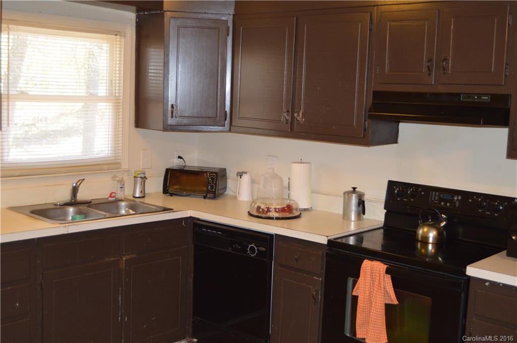 7507 Bramblewood Drive Charlotte NC 28217