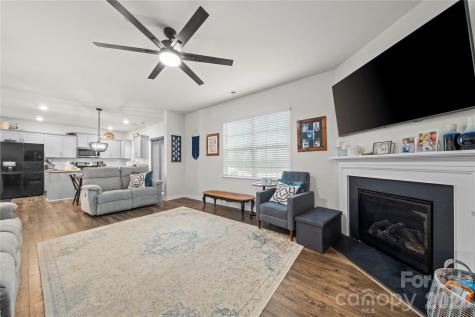 7549 Stonehouse Drive Gastonia NC 28056