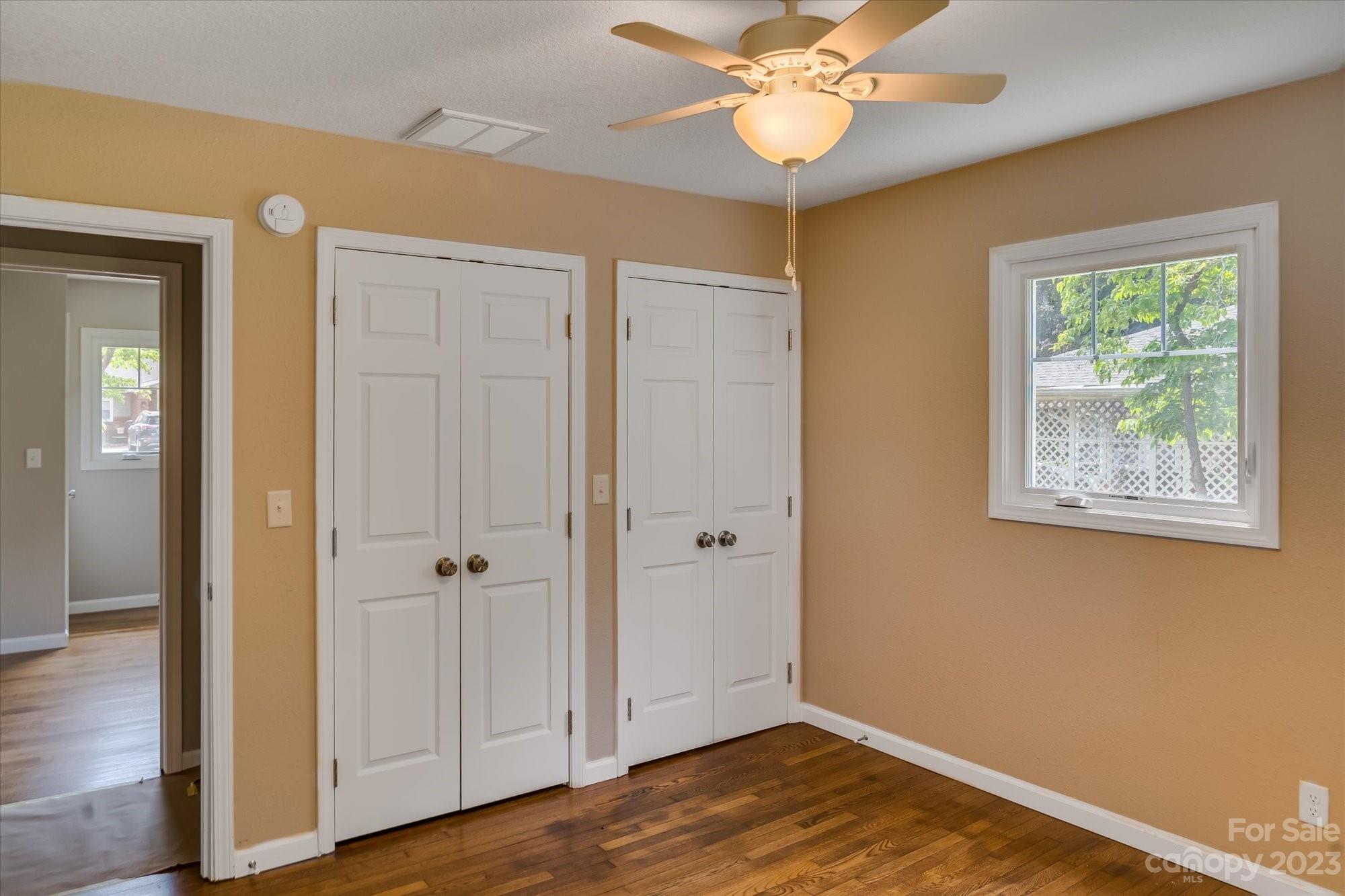 1914 Oxford Drive Hendersonville NC 28792