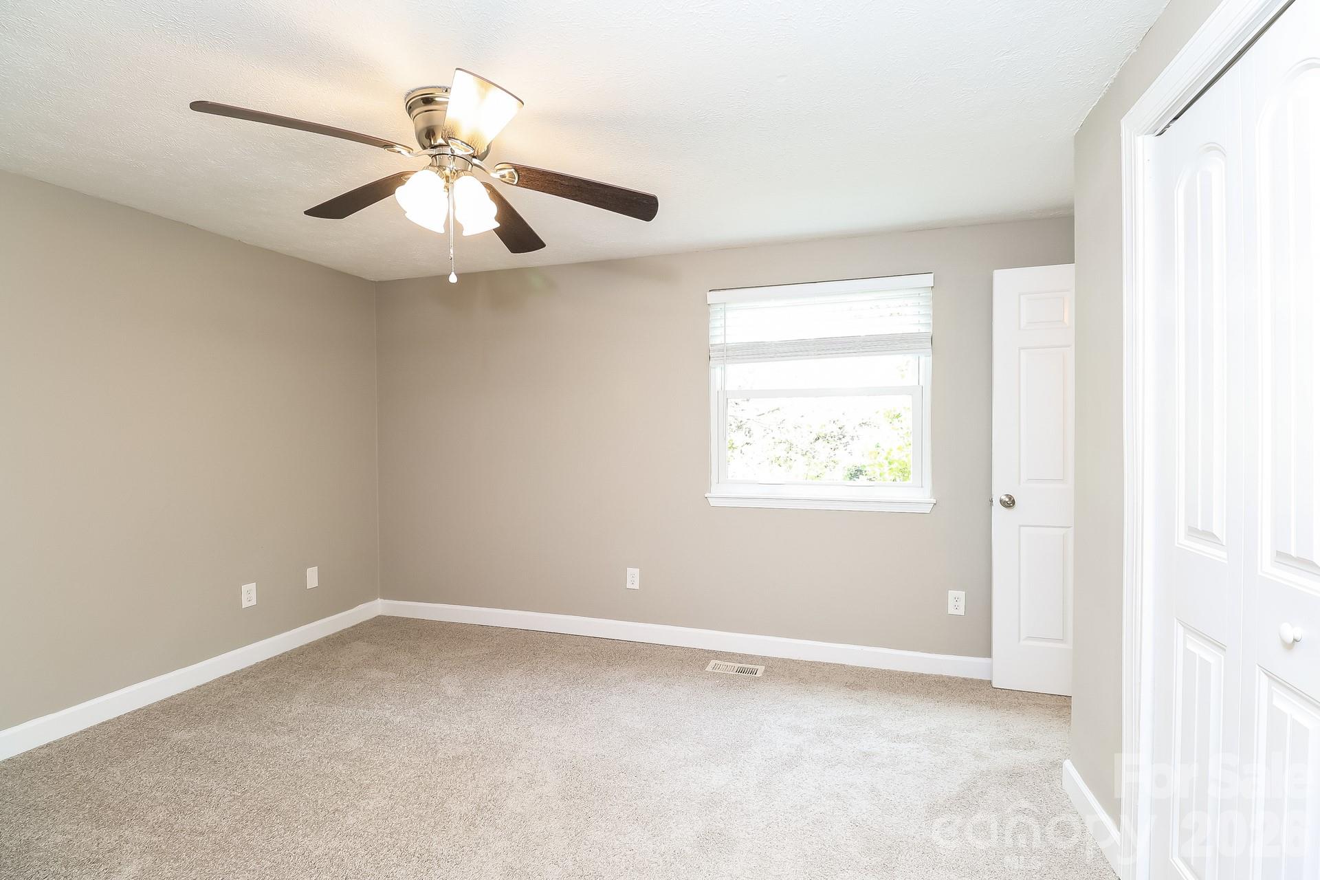 9111 Touchstone Lane Charlotte NC 28227