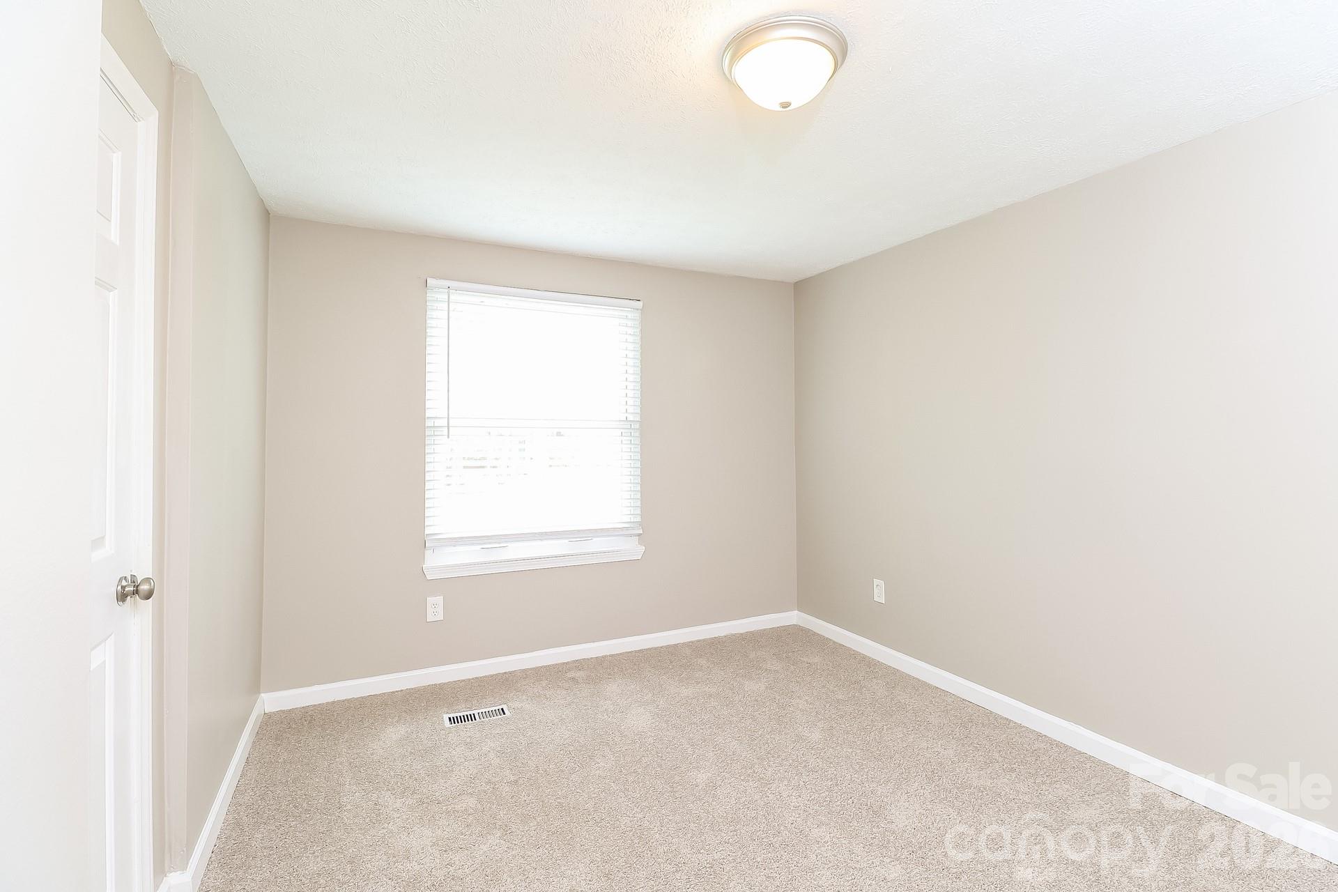 9111 Touchstone Lane Charlotte NC 28227