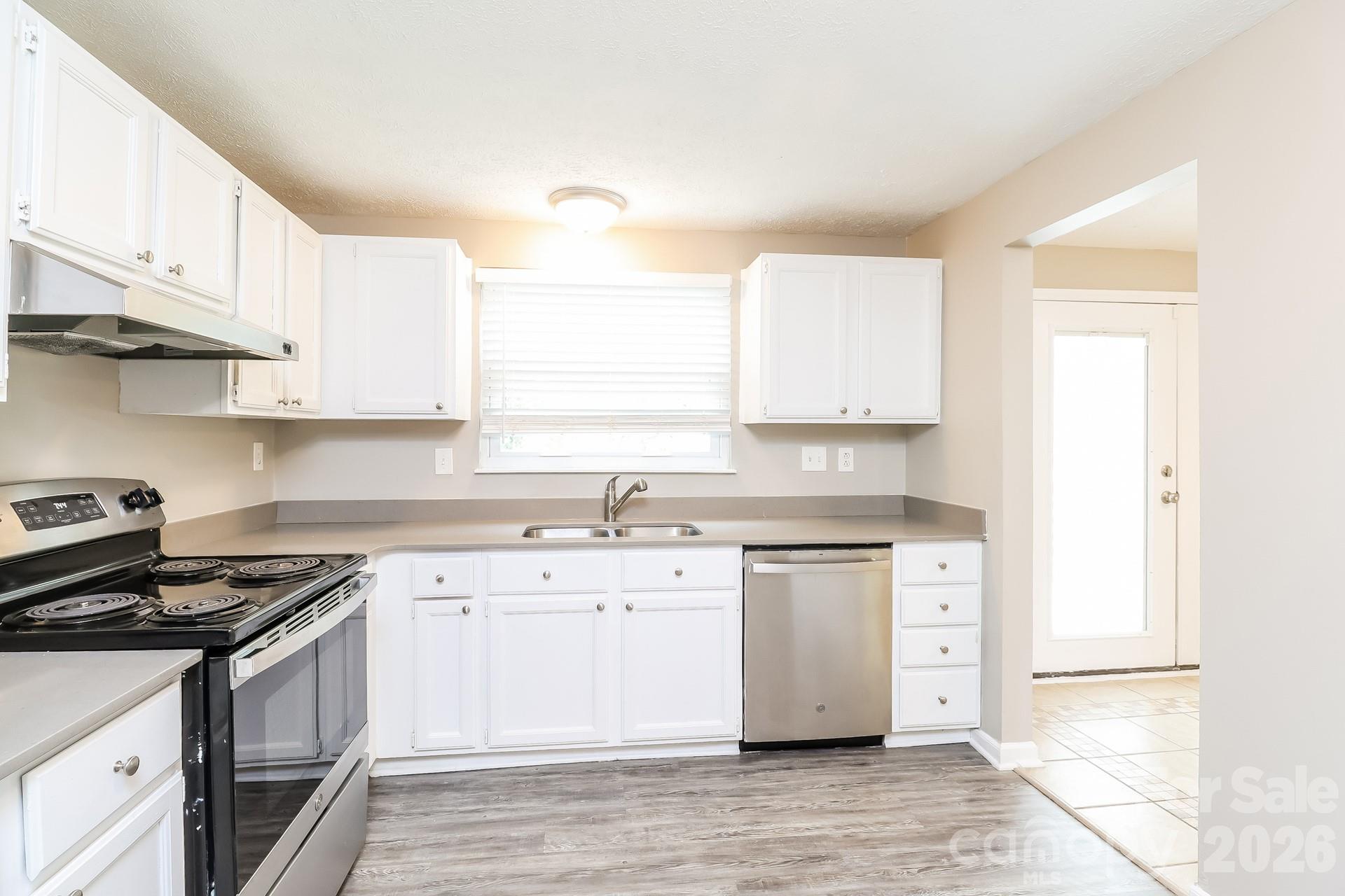 9111 Touchstone Lane Charlotte NC 28227