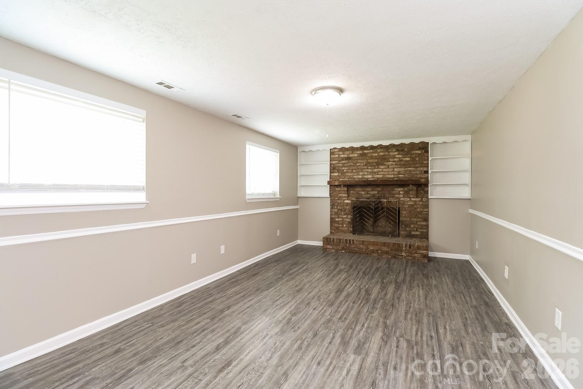 9111 Touchstone Lane Charlotte NC 28227