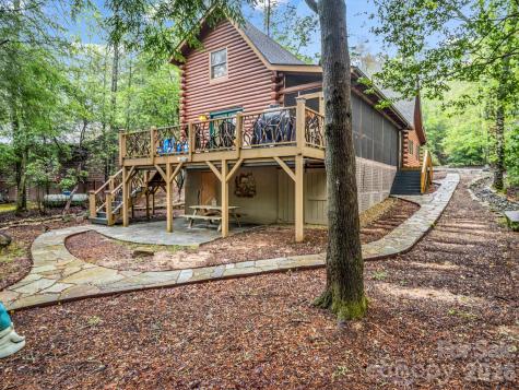 1040 Soquili Drive Brevard NC 28712