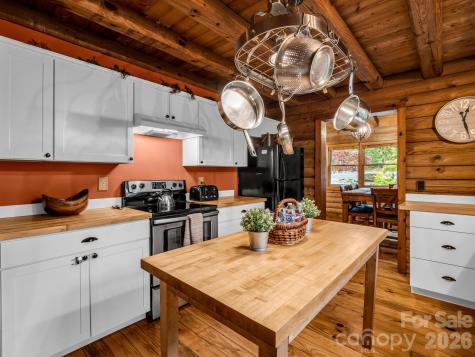 1040 Soquili Drive Brevard NC 28712