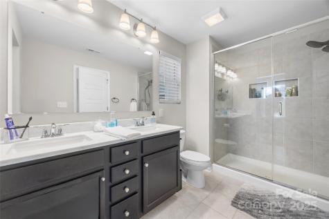 1140 Streamside Lane York SC 29745