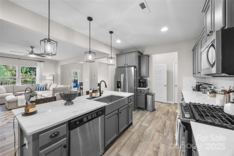 1140 Streamside Lane York SC 29745