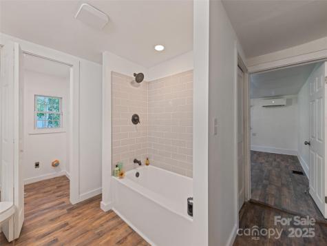 468 Deaverview Road Asheville NC 28806