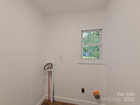 468 Deaverview Road Asheville NC 28806