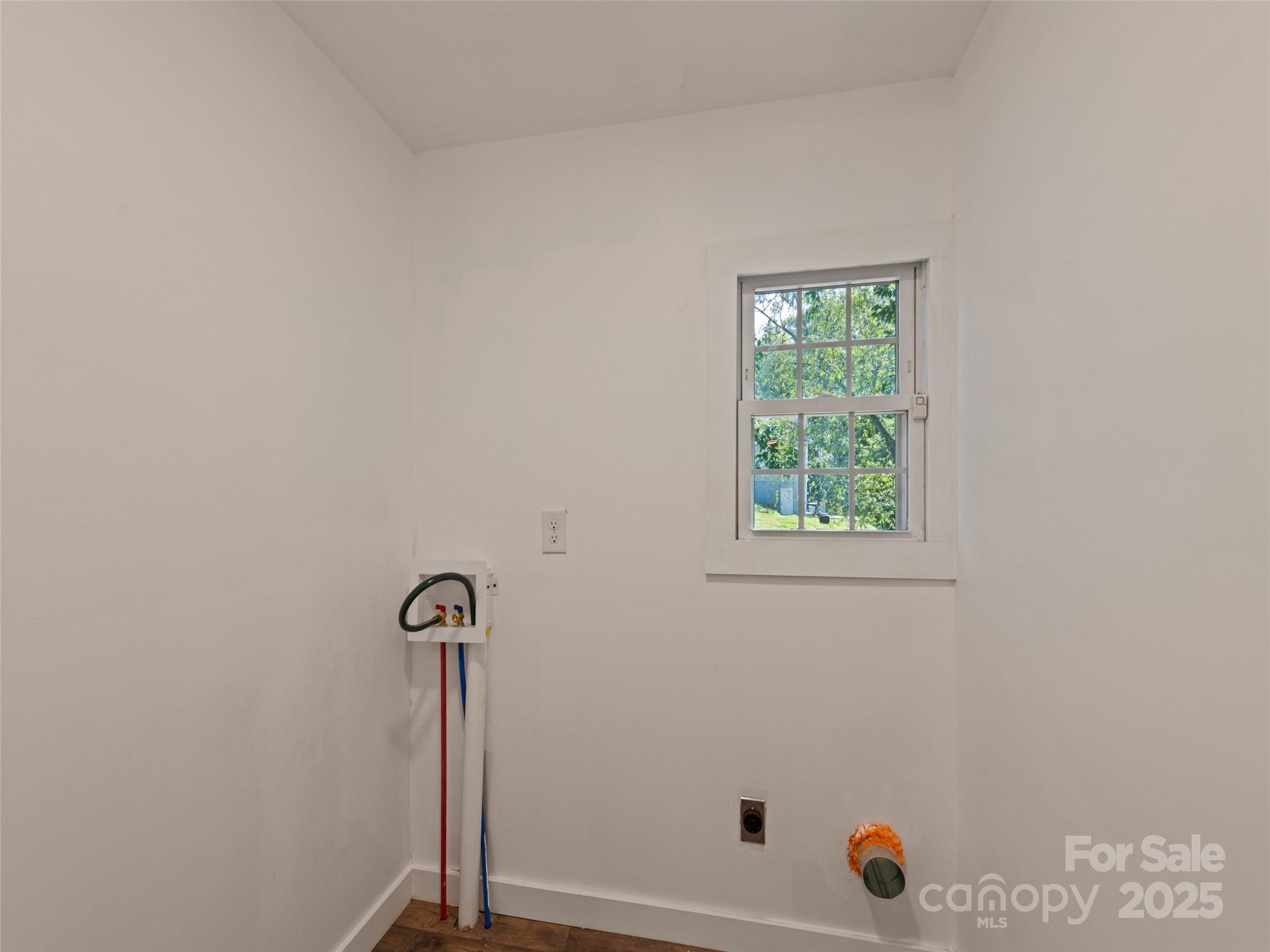 468 Deaverview Road Asheville NC 28806