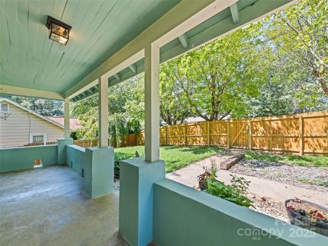 468 Deaverview Road Asheville NC 28806