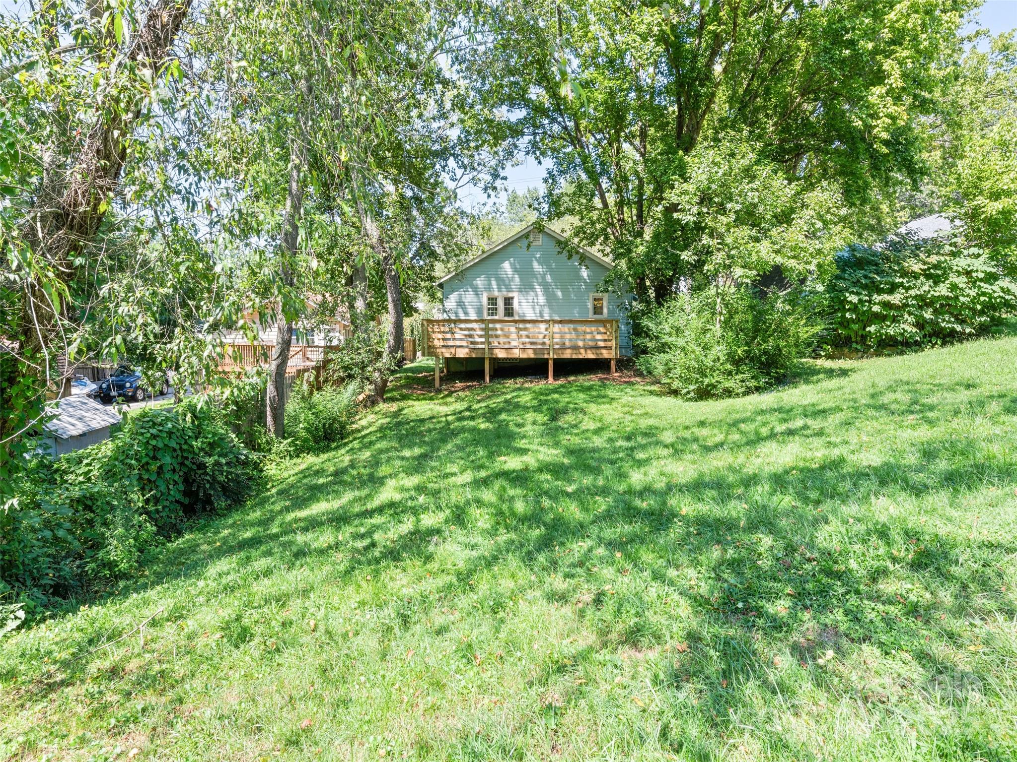 468 Deaverview Road Asheville NC 28806