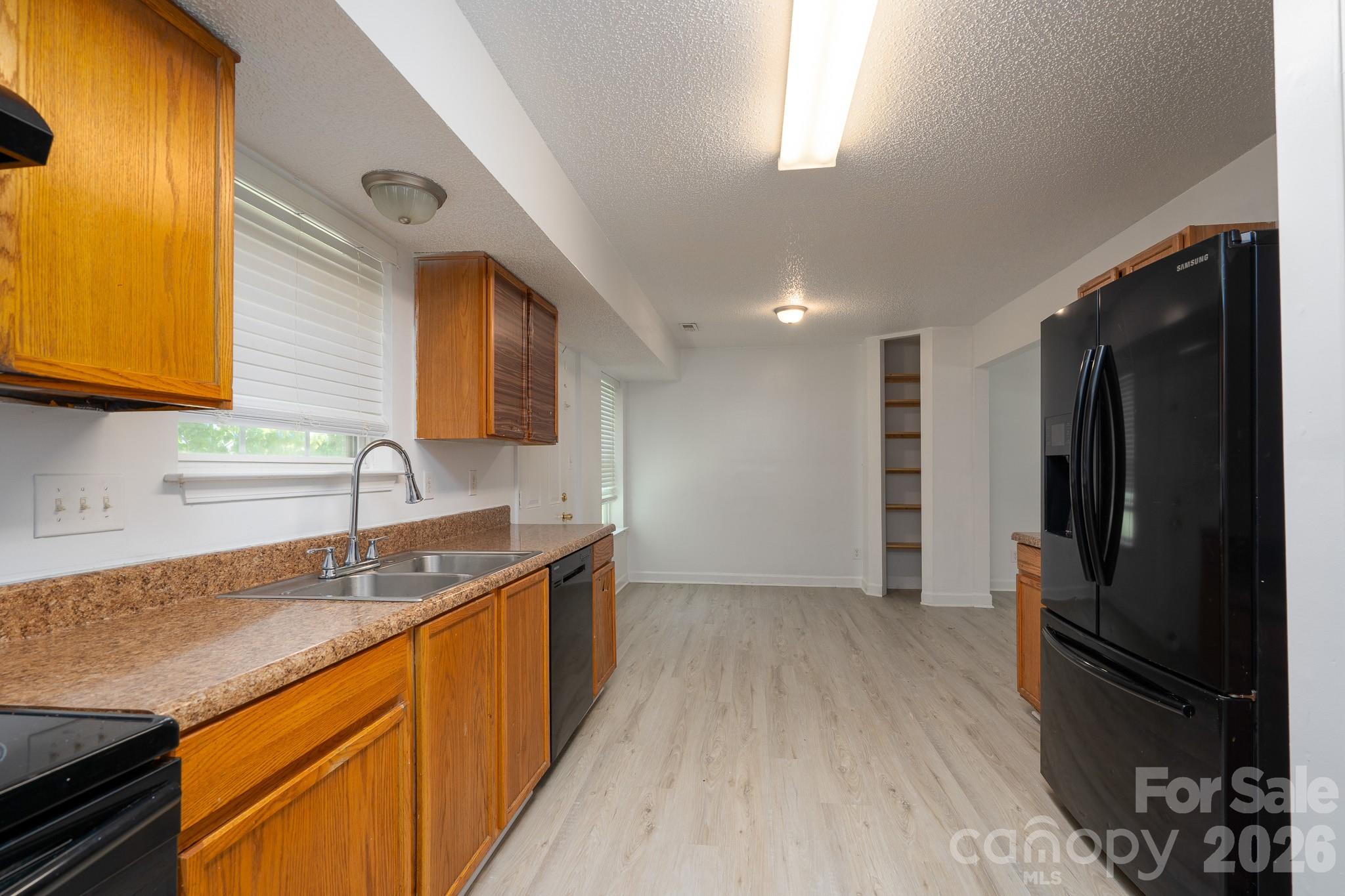 511 Lightspun Lane Charlotte NC 28216