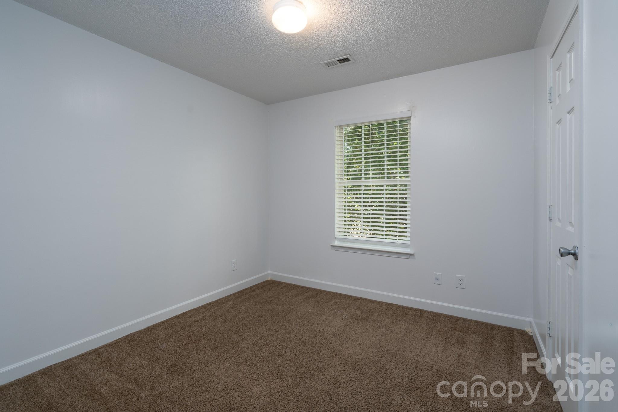 511 Lightspun Lane Charlotte NC 28216