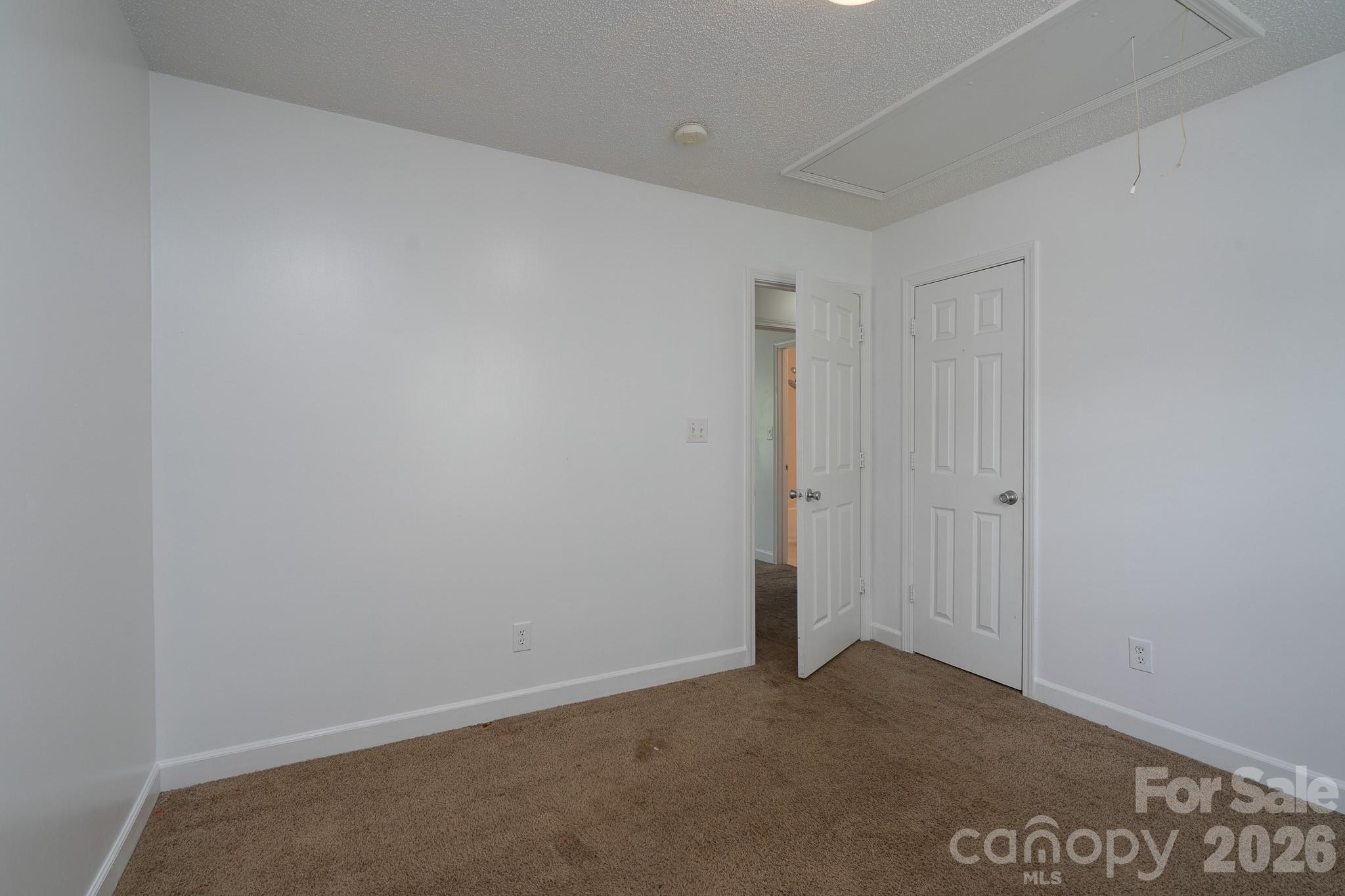 511 Lightspun Lane Charlotte NC 28216