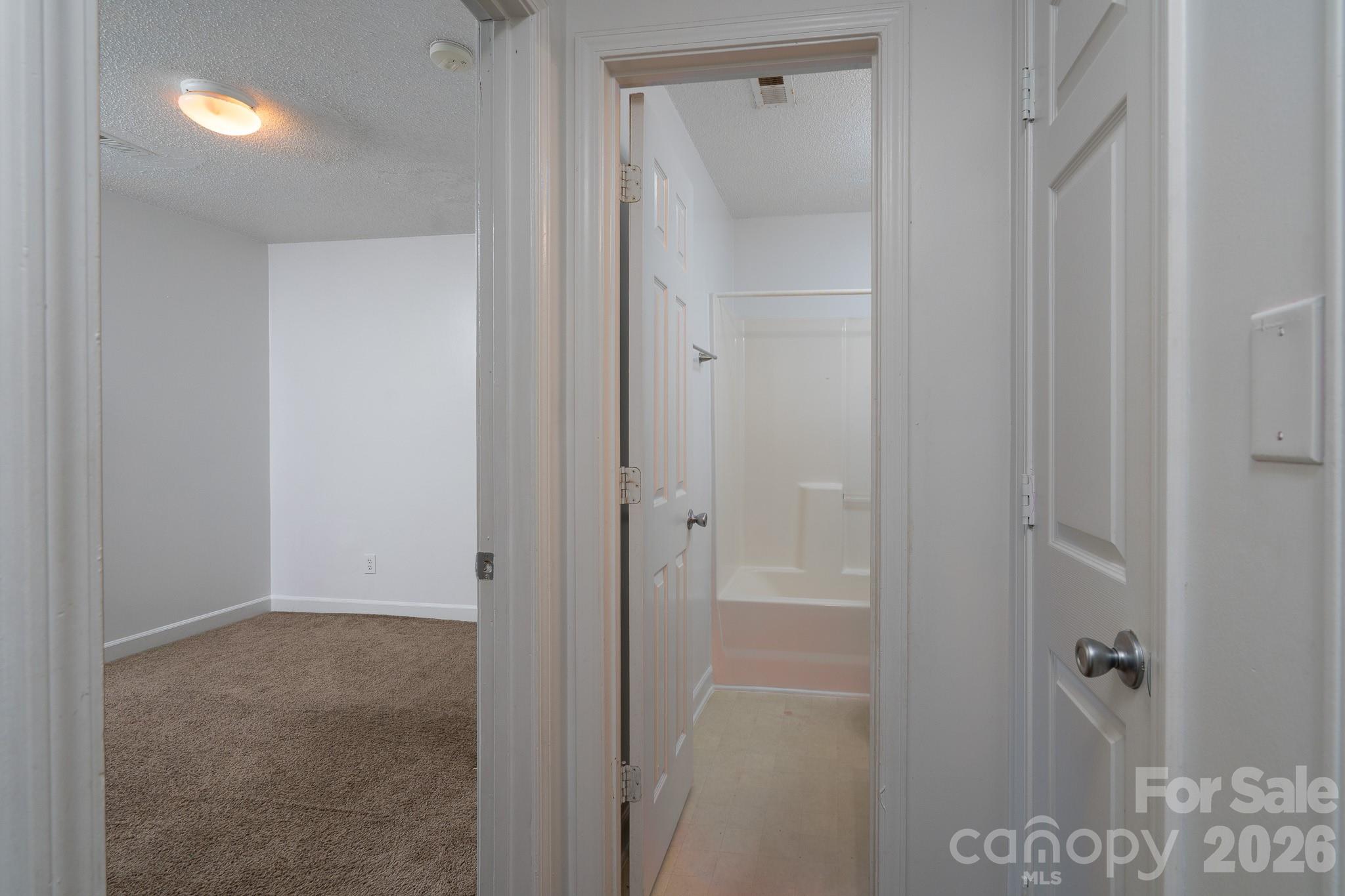 511 Lightspun Lane Charlotte NC 28216