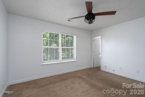 511 Lightspun Lane Charlotte NC 28216