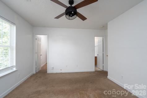 511 Lightspun Lane Charlotte NC 28216