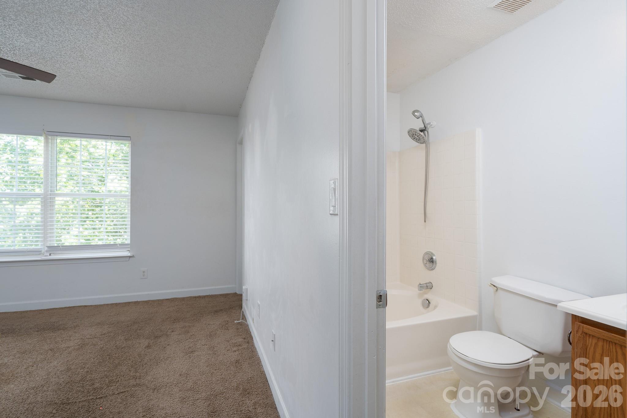 511 Lightspun Lane Charlotte NC 28216