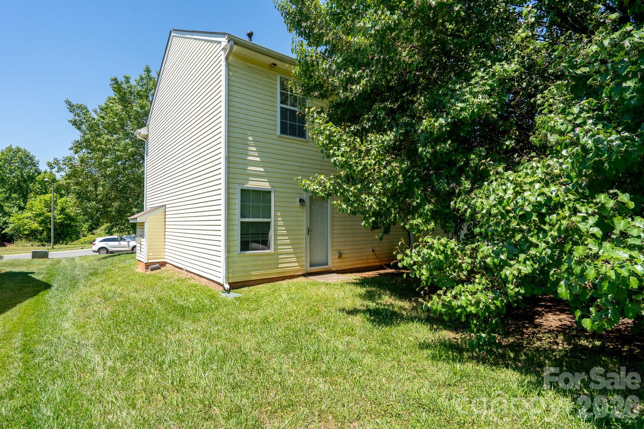511 Lightspun Lane Charlotte NC 28216