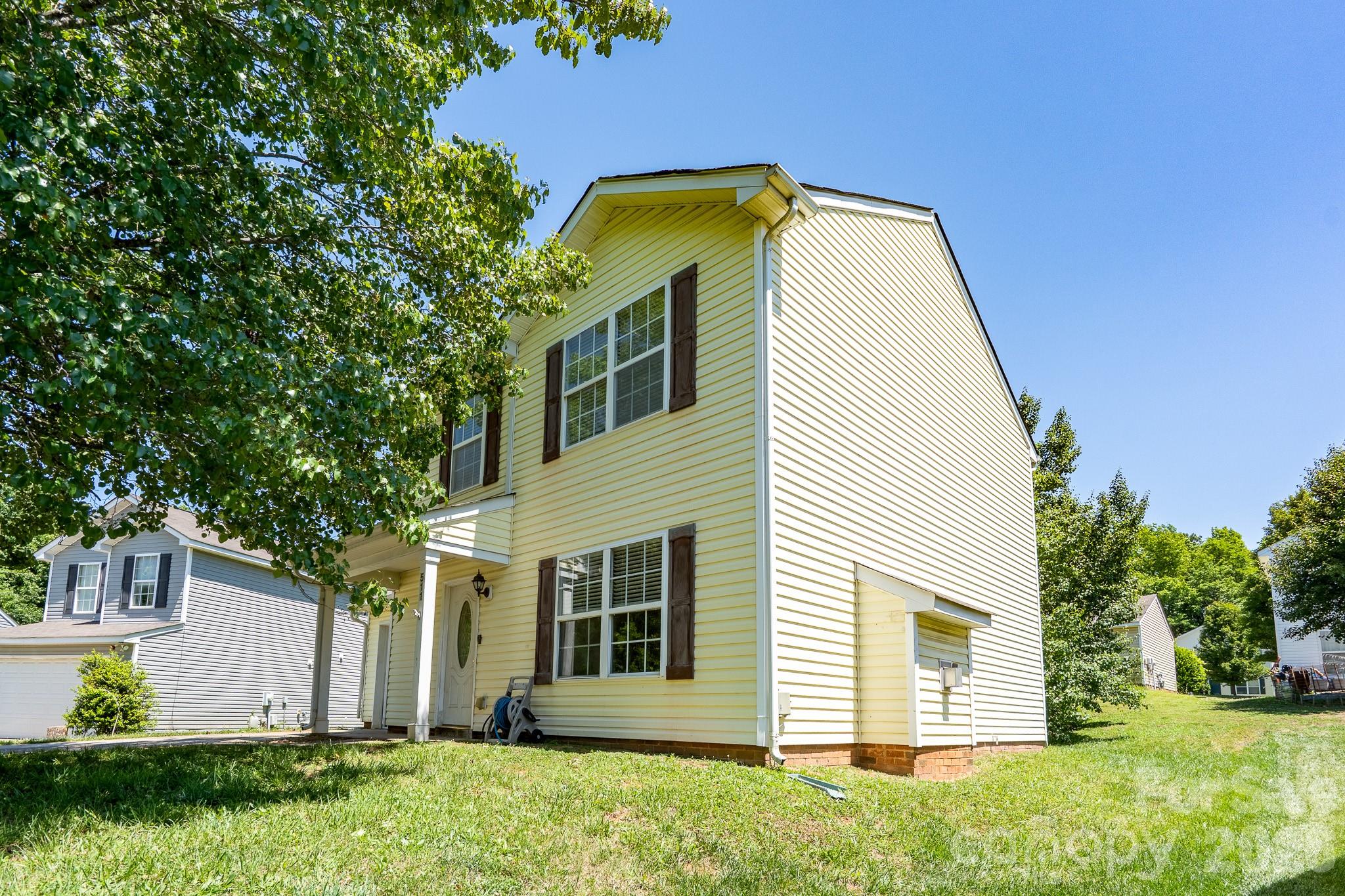 511 Lightspun Lane Charlotte NC 28216