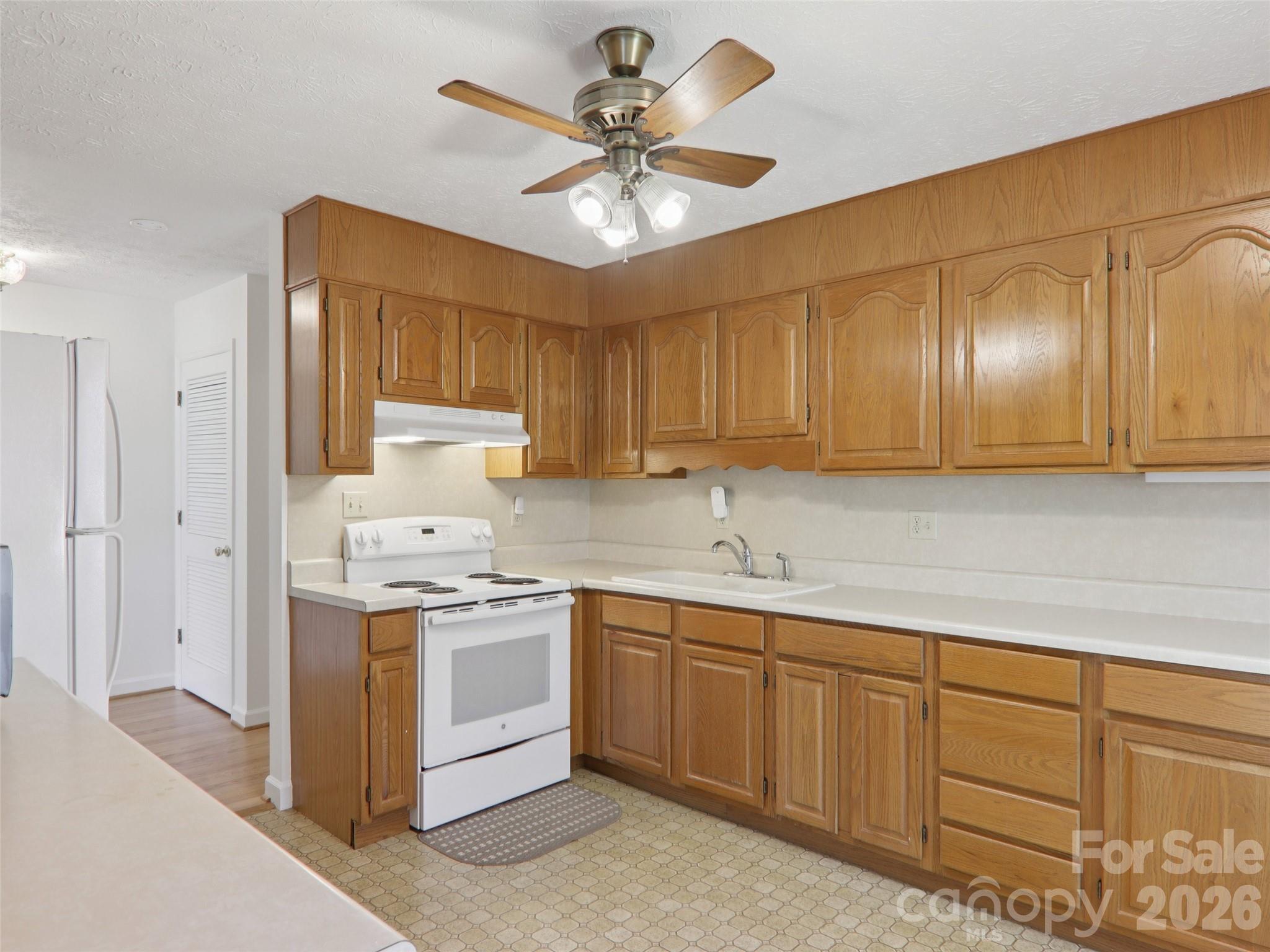927 Ladson Road Mills River NC 28759