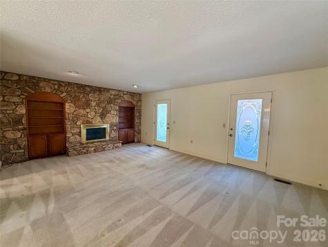 1015 36th Avenue Court NE Hickory NC 28601