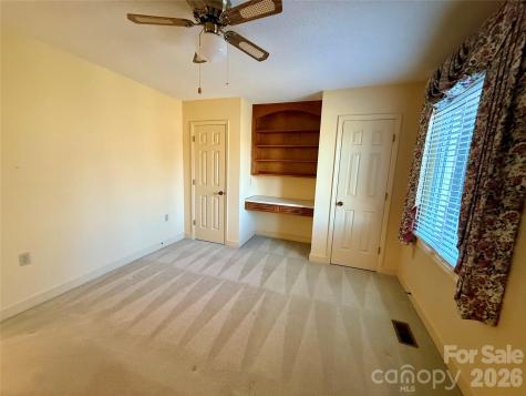 1015 36th Avenue Court NE Hickory NC 28601