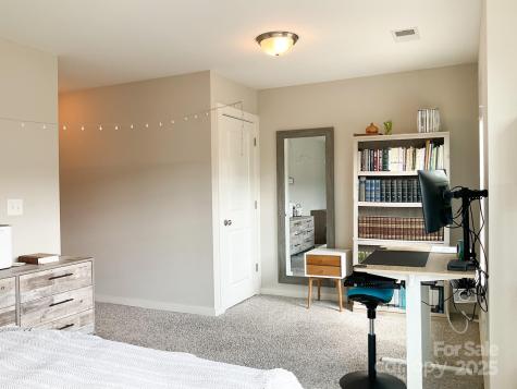 200 Button Willow Street Taylors SC 29687