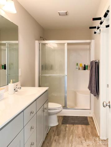 200 Button Willow Street Taylors SC 29687