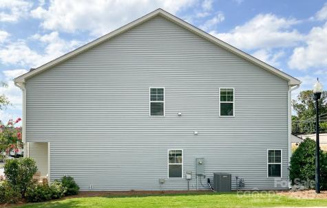 200 Button Willow Street Taylors SC 29687
