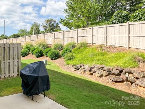 200 Button Willow Street Taylors SC 29687