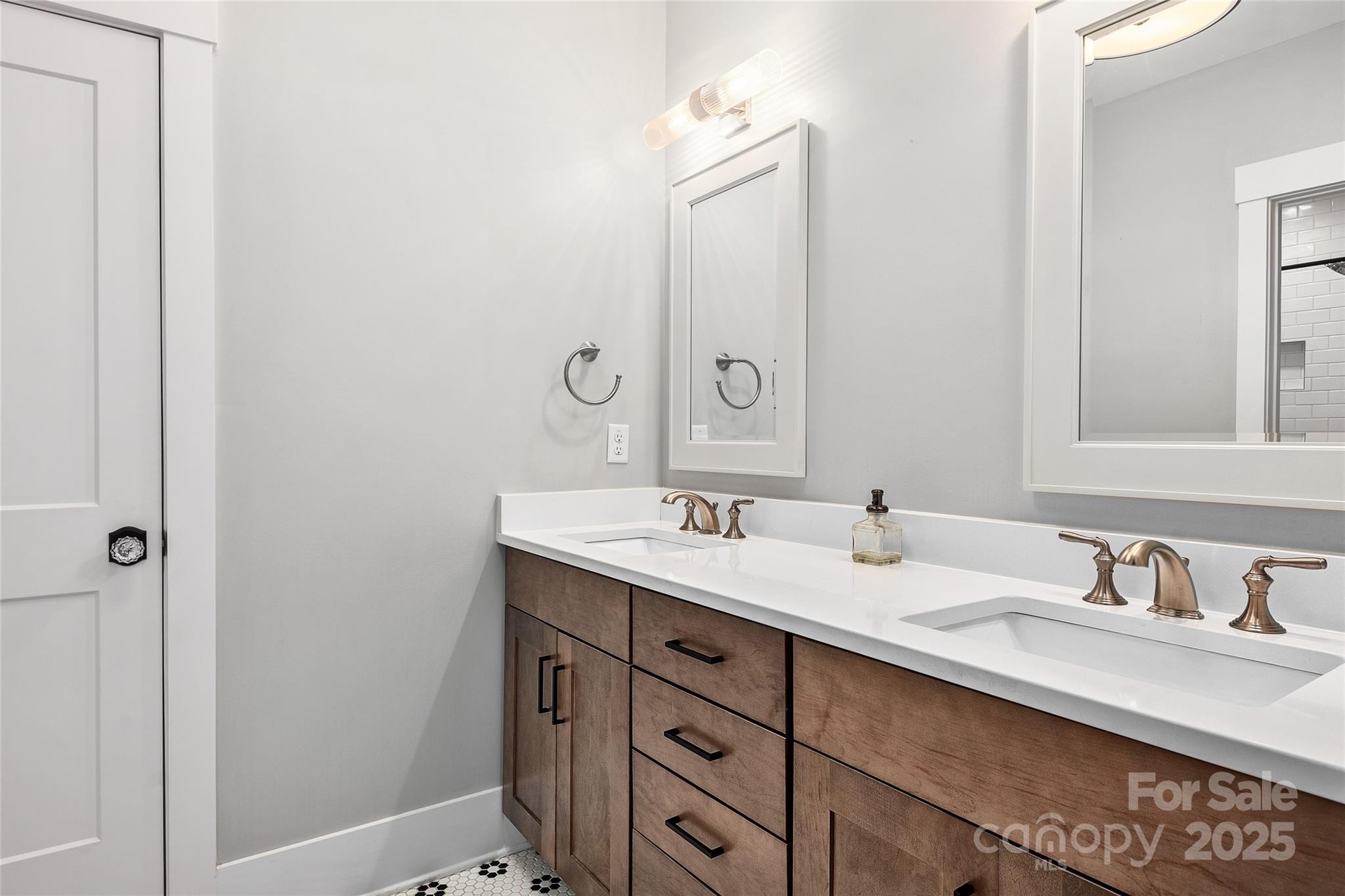 44 Hawberry Court Asheville NC 28805