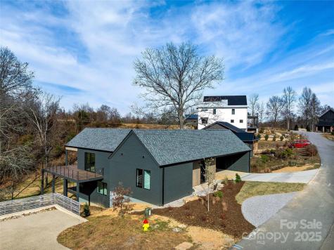 511 Wilma Dykeman Trail Asheville NC 28804