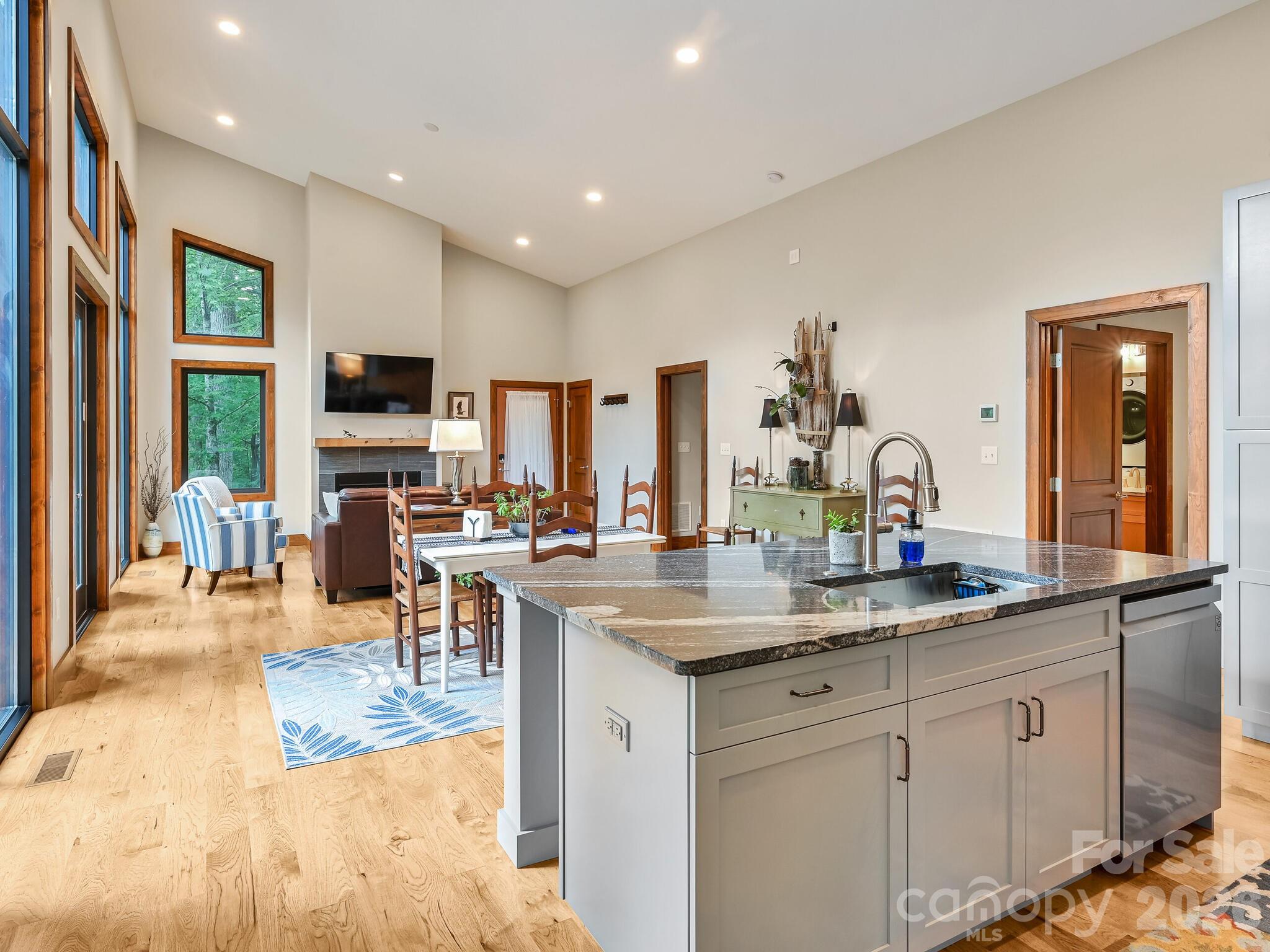 43 Tinkling Springs Lane Fairview NC 28730