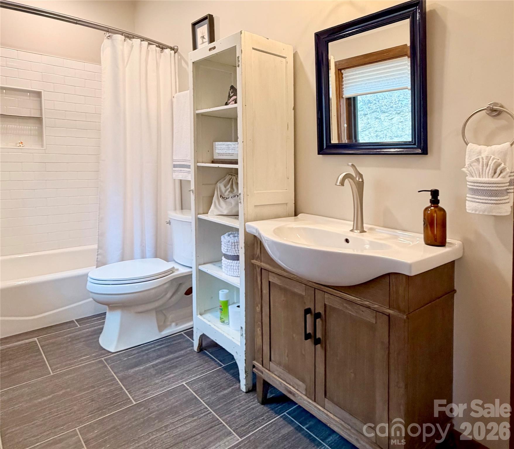 43 Tinkling Springs Lane Fairview NC 28730