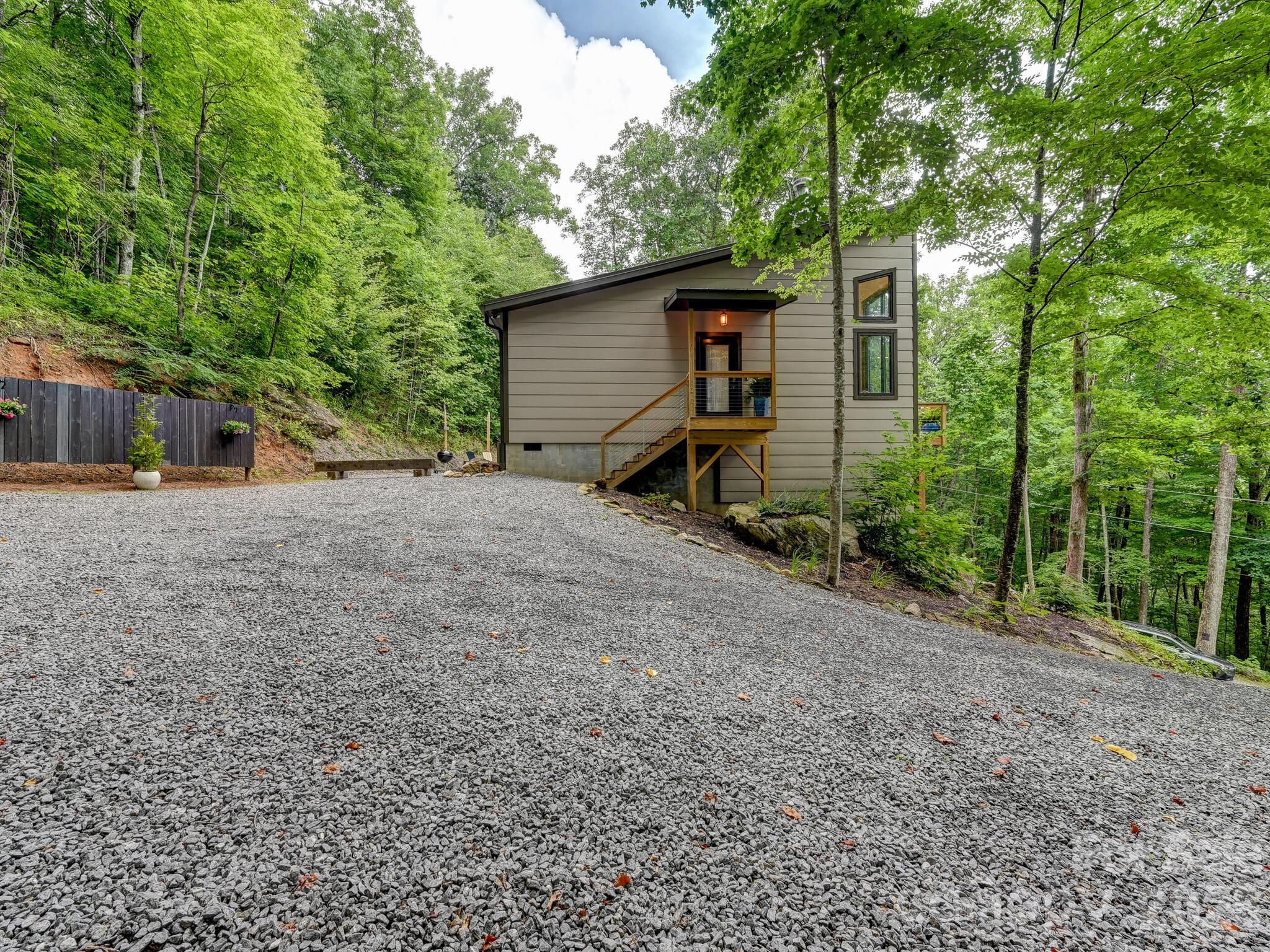 43 Tinkling Springs Lane Fairview NC 28730