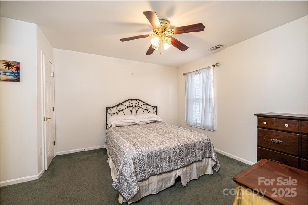 1687 Golden Cedar Lane Newton NC 28658