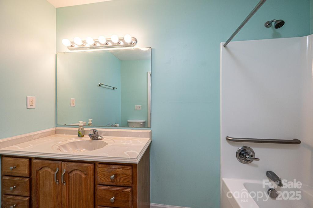 1687 Golden Cedar Lane Newton NC 28658
