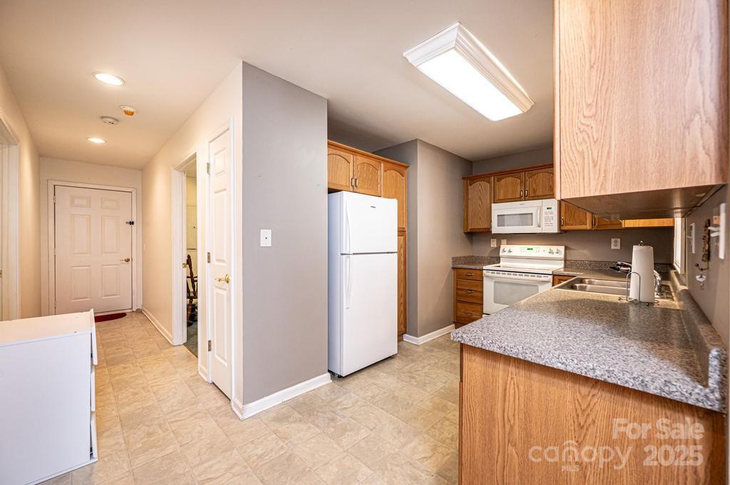 1687 Golden Cedar Lane Newton NC 28658