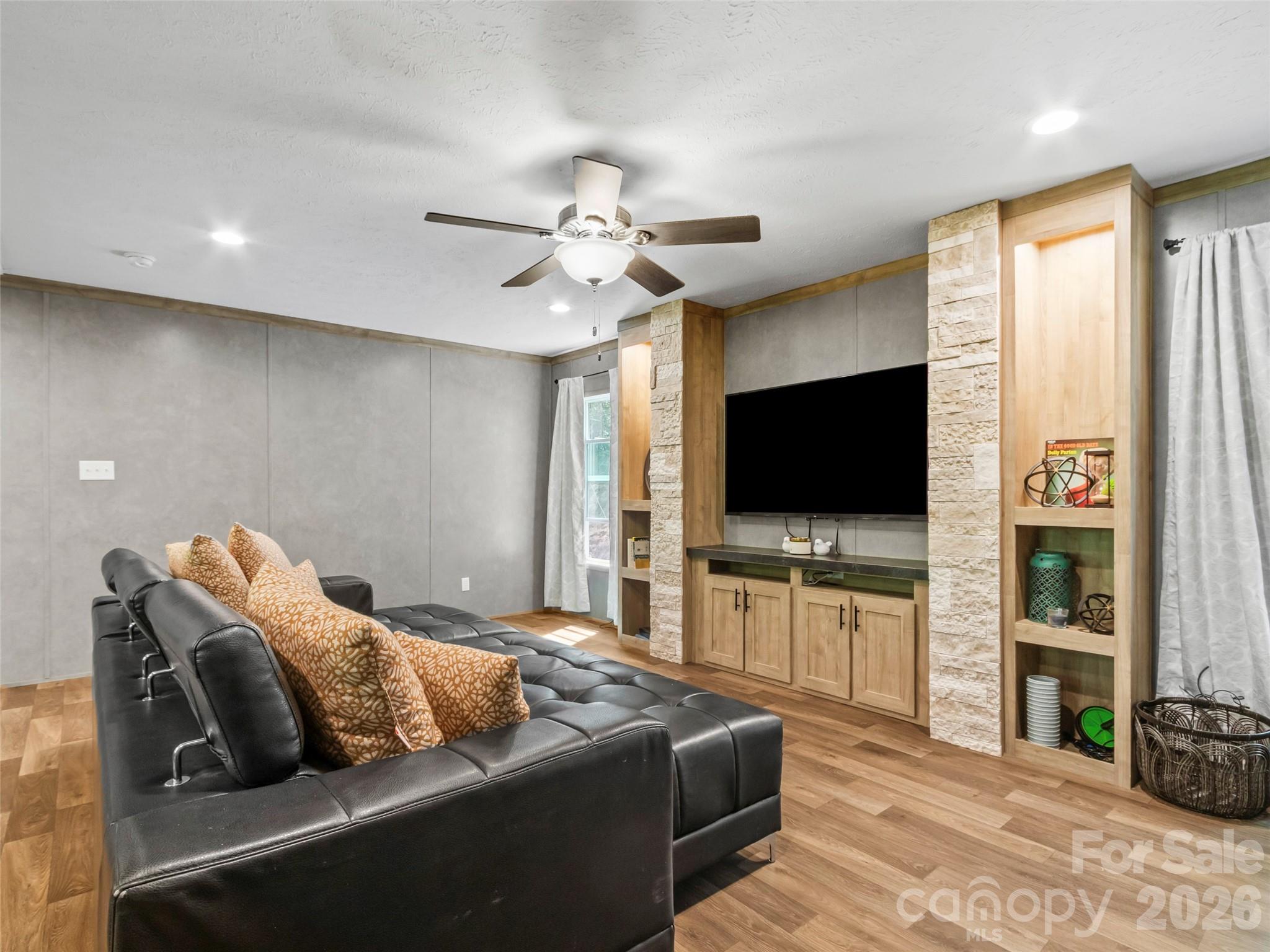 293 Spar Mill Road Burnsville NC 28714