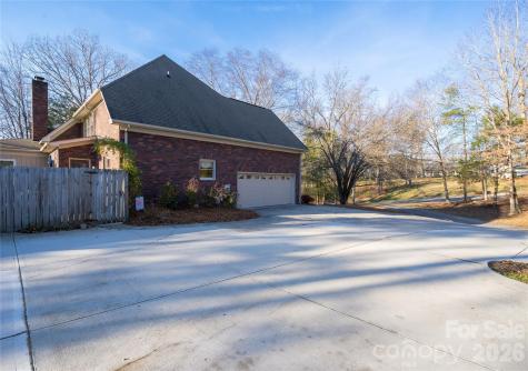 2568 Chelsea Drive Concord NC 28025