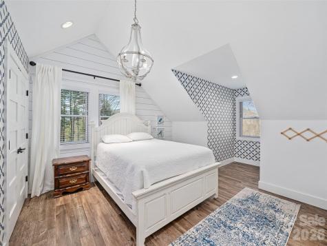 3502 Bolens Creek Road Burnsville NC 28714