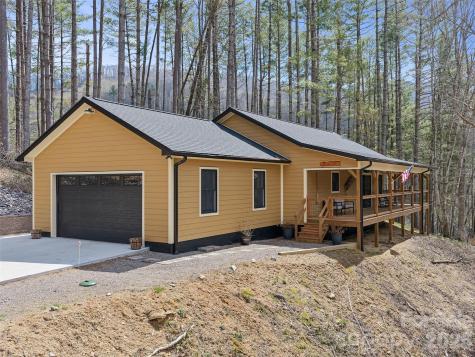 3502 Bolens Creek Road Burnsville NC 28714