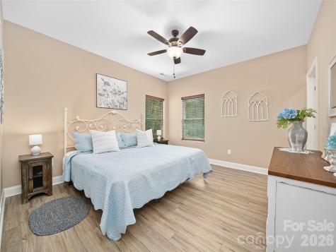 3502 Bolens Creek Road Burnsville NC 28714