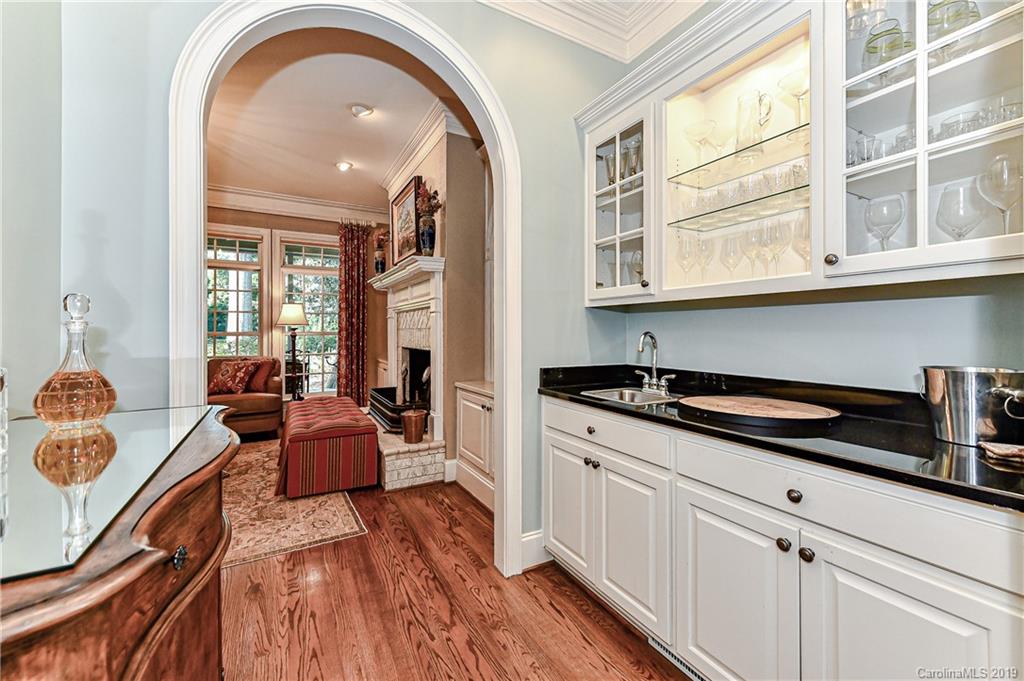 2236 Vernon Drive Charlotte NC 28211