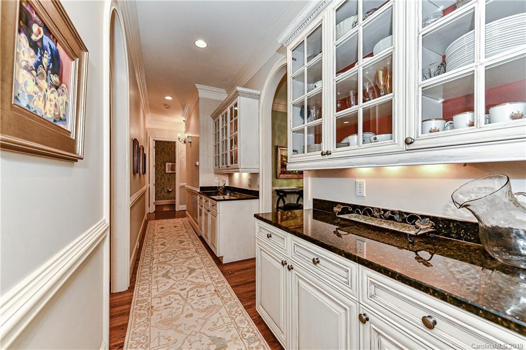 2236 Vernon Drive Charlotte NC 28211